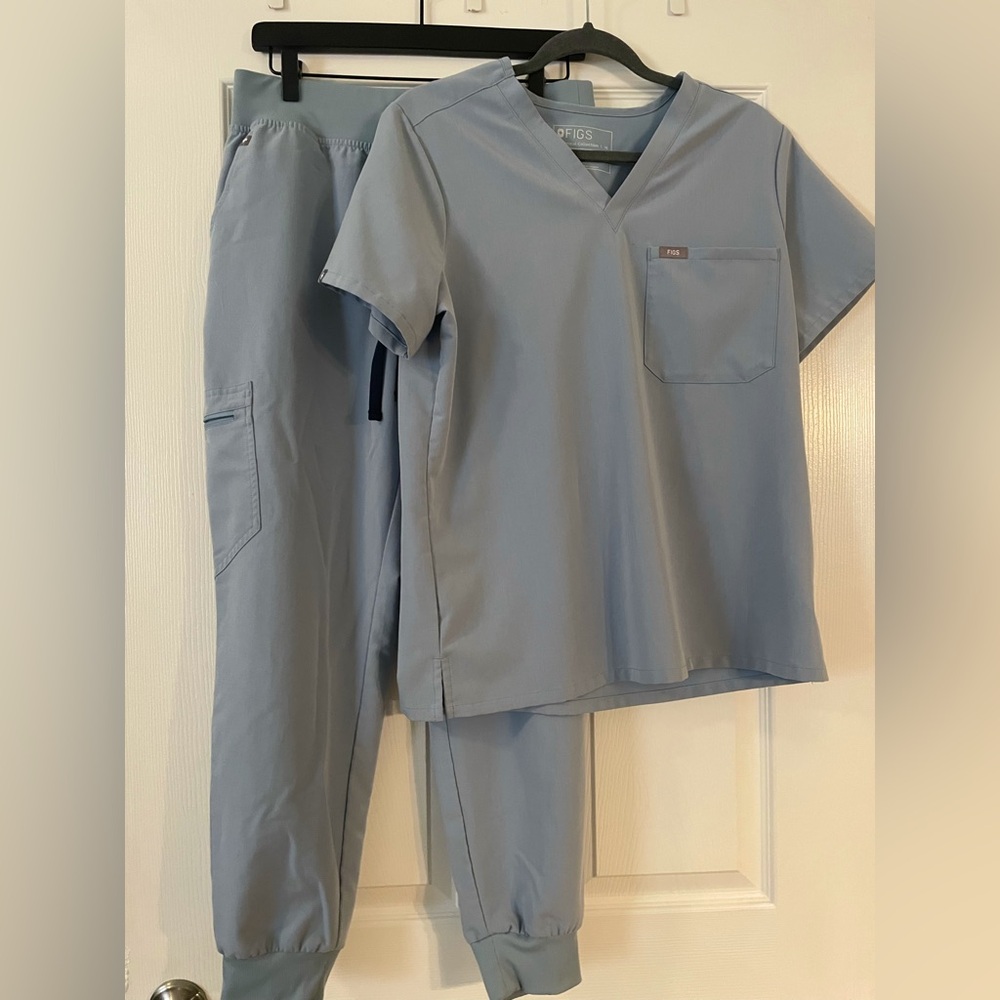 Dusty Blue Figs Scrub Set